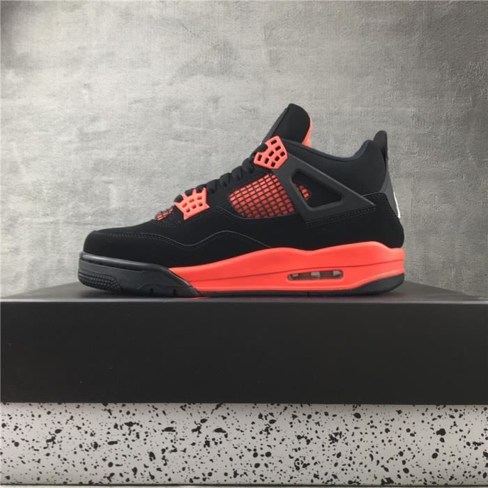 Jordan 4 noir et promo rouge