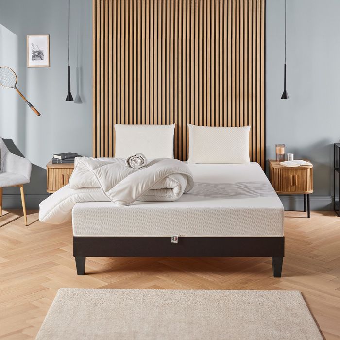 Pack Pr&ecirc;t &agrave; dormir Sensitive 140x190 cm Matelas Mousse + Sommier + Accessoires