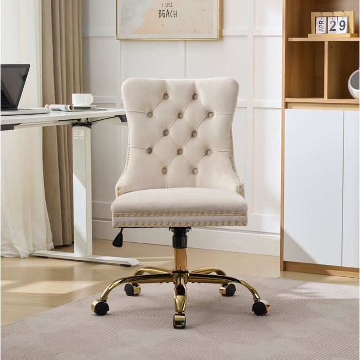 Chaise de bureau en velours beige réglable pivotante à roulettes dossier capitonné et base métal doré