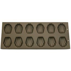 MOULE A MADELEINES EN METAL AVEC 12 EMPREINTES - STADTER