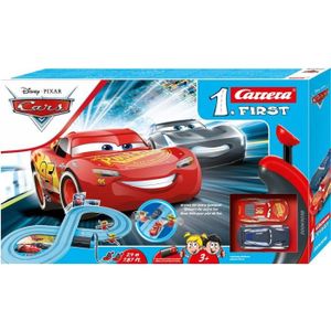 CIRCUIT Carrera first Disney Cars 3 circuit 2,4 mètres