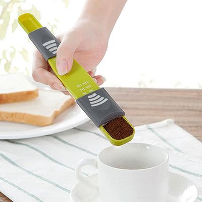 Cuillère à café 2-en-1 avec tamper à espresso, cuillere doseuse cafe,cuillère doseuse en acier inoxydable, cuillère à mesurer en acier inoxydable à long manche de 5.7in pour mesurer et Tasser