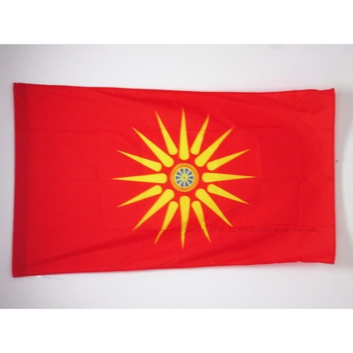 Drapeau camarguais 90 x 150 cm Fourreau pour hampe AZ FLAG Drapeau Croix de Camargue 150x90cm