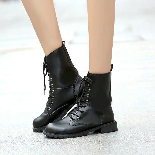 Bottine femme sale style militaire
