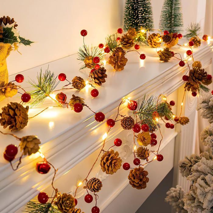 Guirlande Lumineuse Pomme de Pin 2M 20LED Lampe Pomme de Pin Guirlande de NoëL avec LumièRes Rouges et Pommes de Pin à Piles