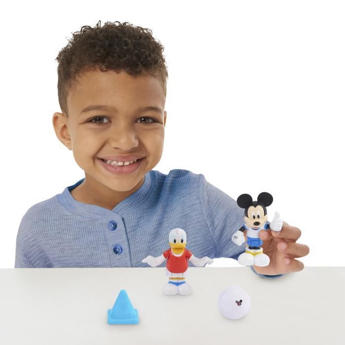 Mickey, 2 figurines articulées 7,5 cm avec accessoires, Thème Football, Jouet pour enfants dès 3 ans, MCC042