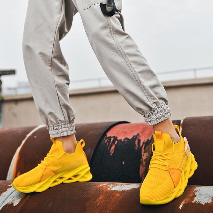 Chaussure best sale jaune talon