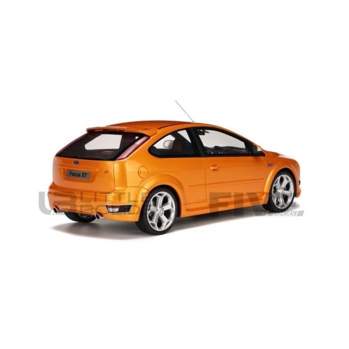 Ford focus de juguete shop