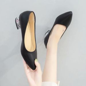 chaussure mi talon