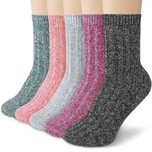 Chaussettes Antidérapantes Enfant, Chaussettes de Noël à Maison Épais  Chauds Chausson Antiderapant Bebe 3-6 ans Noir - Cdiscount Prêt-à-Porter