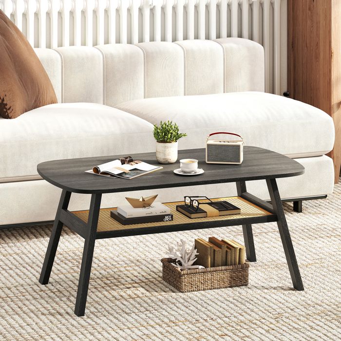 GIANTEX Table Basse Moderne à 2 Niveaux- Étagère de Rangement en Rotin PE- Pieds en Caoutchouté- Salon Bureau- 100x55x44 5cm- Noir