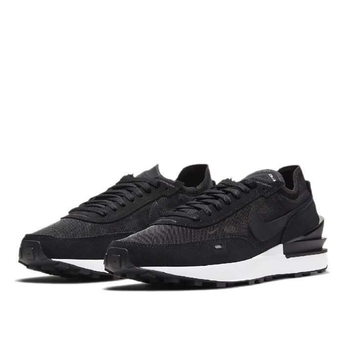 nike waffle black