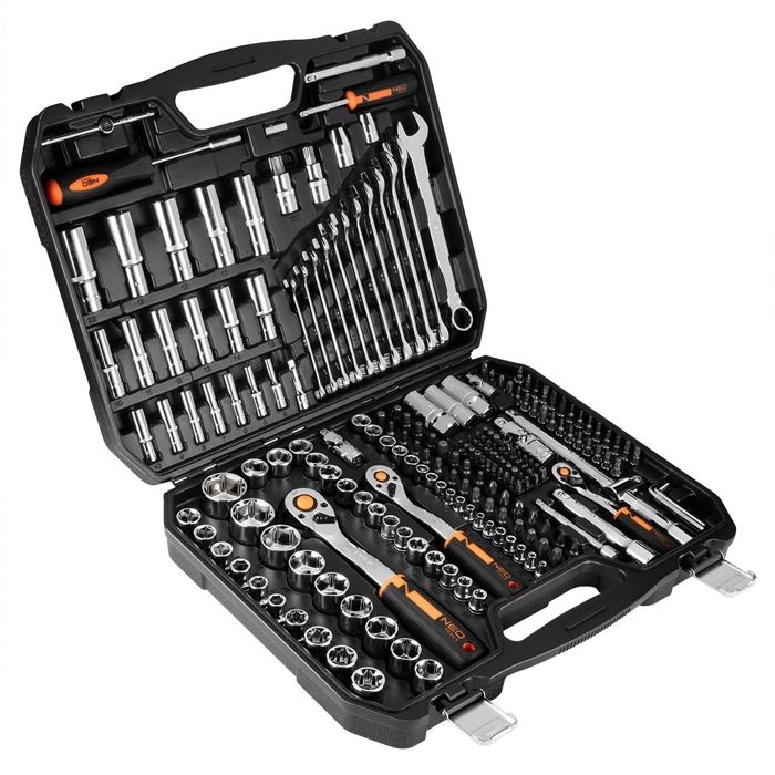 Jeu de clés à douilles - NEO TOOLS - NEO 10-076 - 213 pièces - Douilles 4–32 mm - Cliquets 1/23/81/4