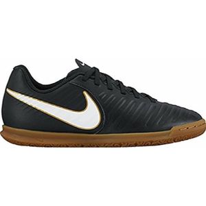 chaussure de foot en salle