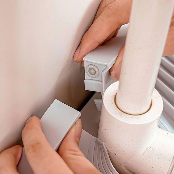 Tampon anti-éclaboussures en silicone pour évier de cuisine, arrêt d'eau de proximité, protection supérieure Prix : 12,900dt Passez vos commandes par Fb, Instagram ou appelez nous sur le 29 639 114📞 Visitez
