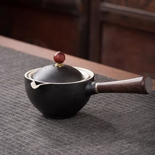 Théière japonaise en céramique avec infuseur Théière Kungfu chinoise en porcelaine Bouilloire à thé vintage Pichet à eau Cafetière avec poignée pour Théière japonaise en céramique avec infuseur Théière Kungfu chinoise en porcelaine Bouilloire à thé vintage Pichet à eau Cafetière avec poignée pour