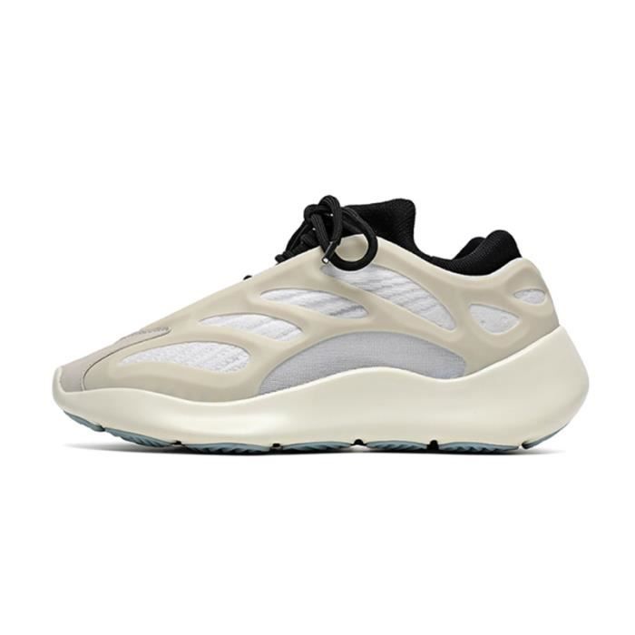 BOOST Basket 700 V3 FW4980 Chaussures de running pour Homme Femme Blanc -  Cdiscount Chaussures