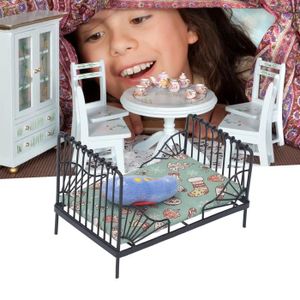 MAISON POUPÉE Mxzzand Lit miniature de maison de poupée Mini lit en métal pour enfants 1:12, maison de poupée Miniature, puericulture Tapez B