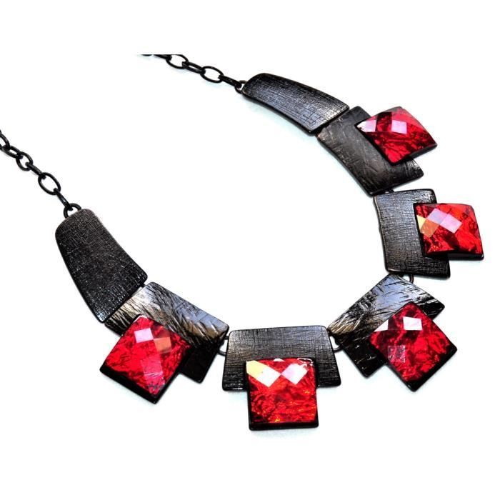 Collier vintage, AVON, bijoux signés - France