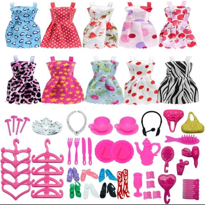 Lot de 18 vêtements robes et accessoires Barbie Mattel vintage