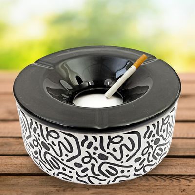 LYEAA Cendrier Coupe-vent En Métal Avec Couvercle – Design Boule Décoratif – Idéal Pour Fumeurs, Maison, Bureau – Motif Floral Chic