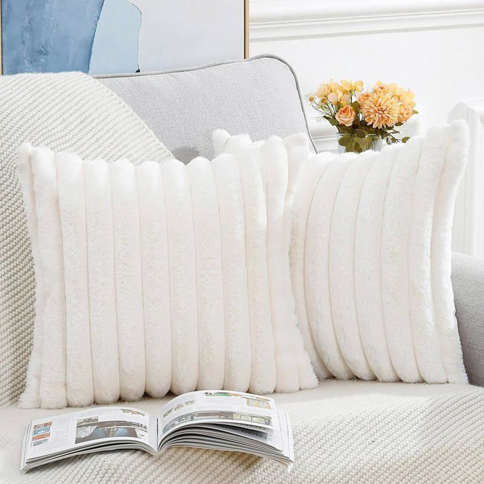 Coussin 40x40 JOTOM Lot De 2 Housses De Coussins Double Face Taies D' oreiller En Fausse Fourrure Coussins Pour Canapé Rayé Housse D'oreiller Dé Corative ES Pour Le Lit DéCoration 45x45cm (Blanc Crème