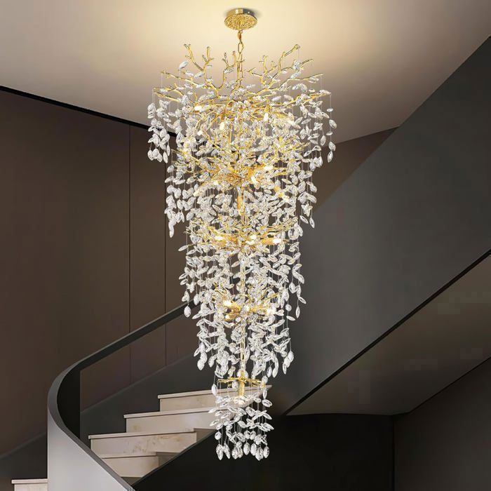Lustre cristal K9 100% – 28 feux G9 – monture aluminium doré – H.160 cm – escalier / hall / grand séjour