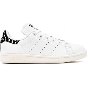 stan smith noir et blanche