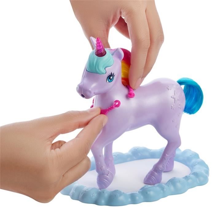 Soldes Barbie Dreamtopia Licorne Lumières Magiques 2024 au meilleur prix  sur