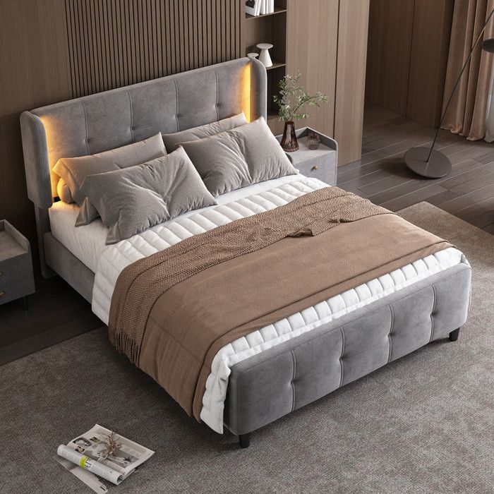 Lit double rembourré 140x200 cm avec LED 16 couleurs Lit adulte avec Tête de lit réglable en trois hauteurs Velours Gris