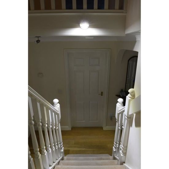 Auraglow Lampe de sécurité à pile avec détecteur de mouvement à infrarouge  passif (PIR) Lampe de jardin - Blanc66 - Cdiscount Maison