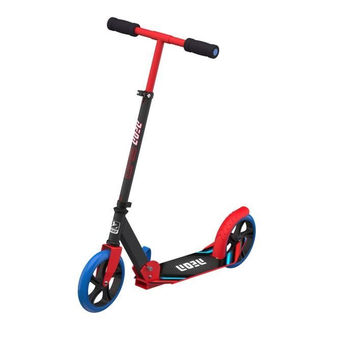 Test De La Trottinette électrique Pliable ESTVELO : Performance Et Controle En Un Modele Compact