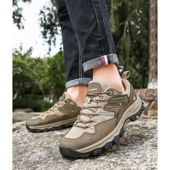 Chaussures de trail Homme New balance MTGAROH2 Marron Sport 2000 - Ref
