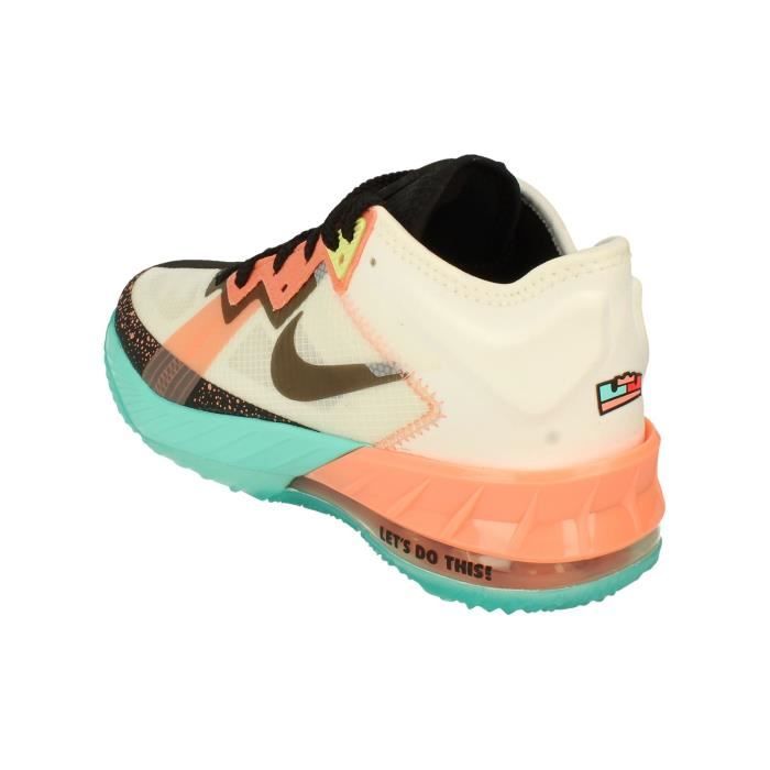 nike lebron trainers