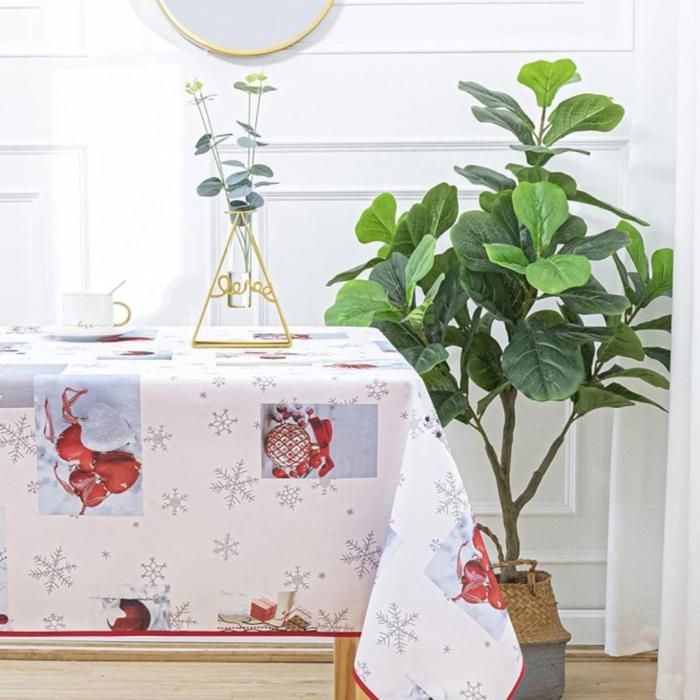 Nappe de Noël Anti Taches - Flocon - (150 x 240 cm)