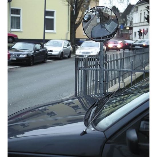 Surveillance routiere magasin miroir convexe circulation contrôle
