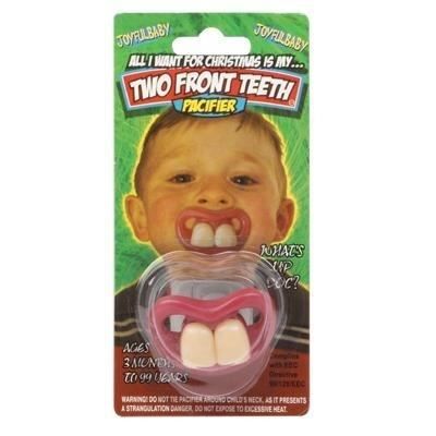 Tétine insolite avec deux grosses dents 