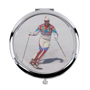 MIROIR DE POCHE  Miroir de Poche en Métal - Homme en Ski Retro Combinaison Ringarde Vintage 70's - (Diamètre 70 mm)