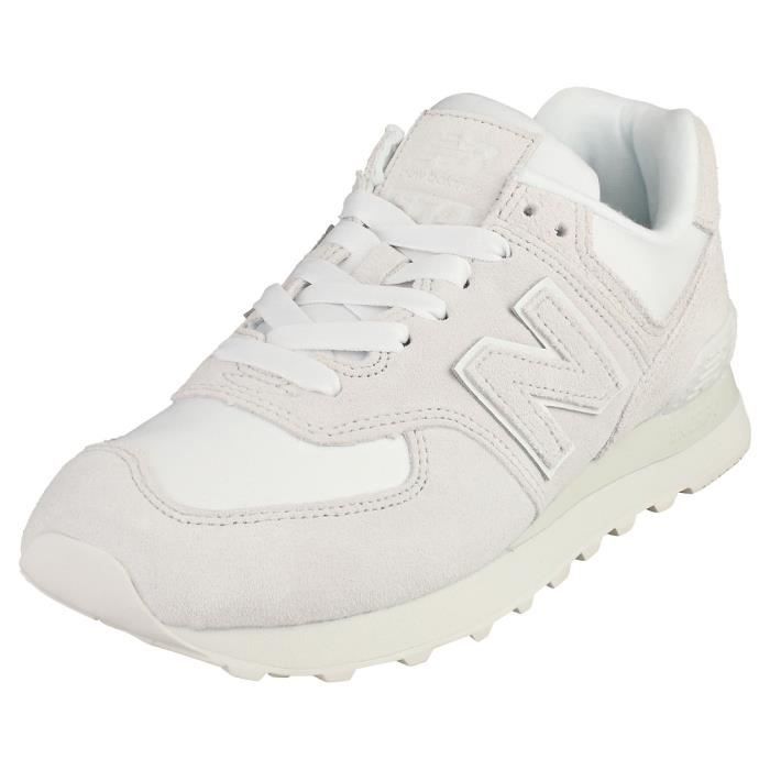new balance gris clair Cinosural International School
