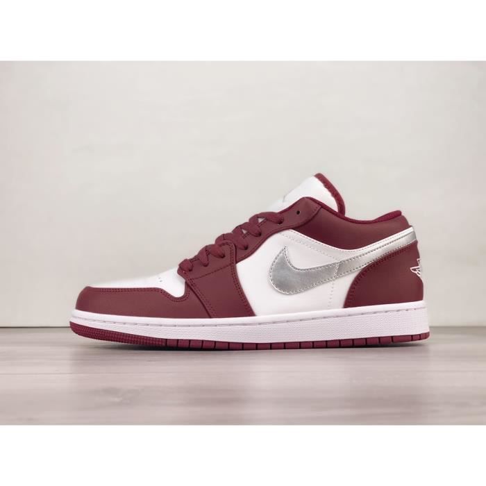 Baskets Air Jordan 1 basses blanches et rouges g n ration pour