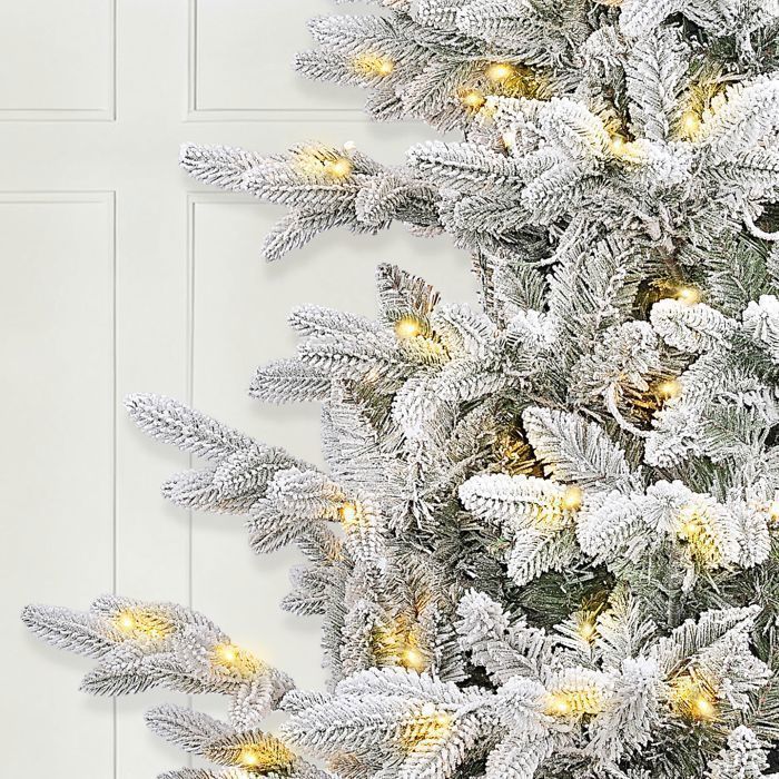 Sapin de No?l artificiel 300 LED et neige floquée 210 cm Leroy Merlin