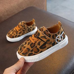 basket léopard homme pas cher