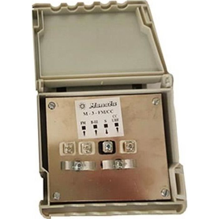Coupleur 3 entrées VHF/UHF/FM - Manata - coupleur d'antenne, avis et prix  pas cher - Cdiscount