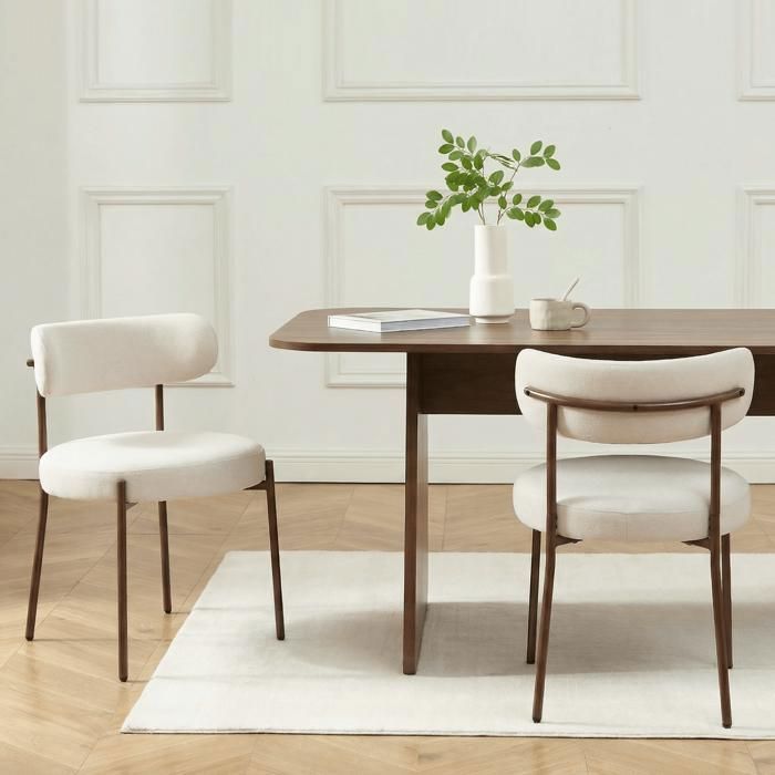 Lot de 2 chaises NOA tissu beige pieds métal finition noyer Lot de 2 chaises NOA tissu beige pieds métal finition noyer