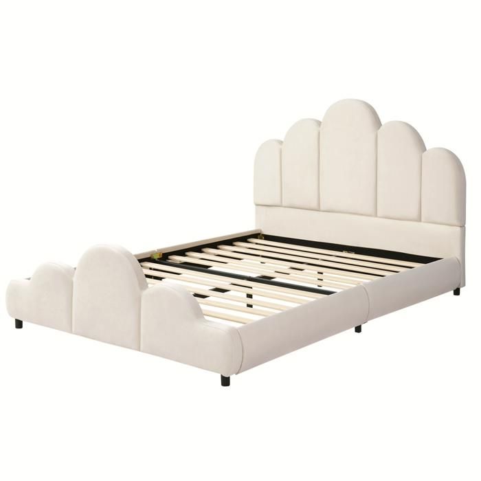 Lit enfant rembourré 140 x 200 cm avec sommier à lattes inclus velours beige forme nuage bords arrondis