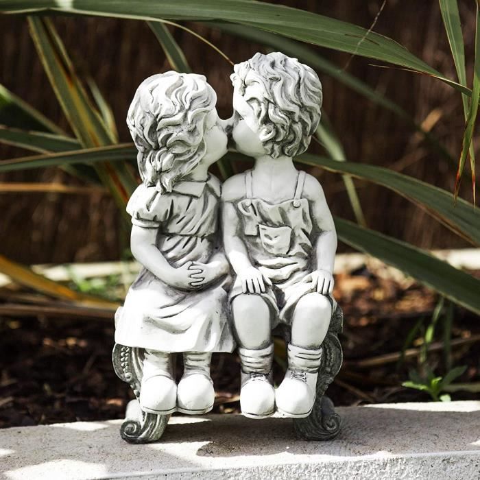 Sculptures et statues de jardin garden mile® Décoration de Jardin pour garçon et Fille Qui s'embrasse sur Banc Statue de 34521