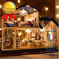 CONFO DIY LED Maison de Poupée Dollhouse Musique Miniature Bois Meuble Cadeau Noël