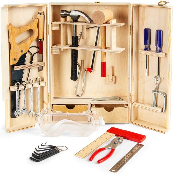 Panoplie d'outils chez Monoprix - Faire Savoir Faire