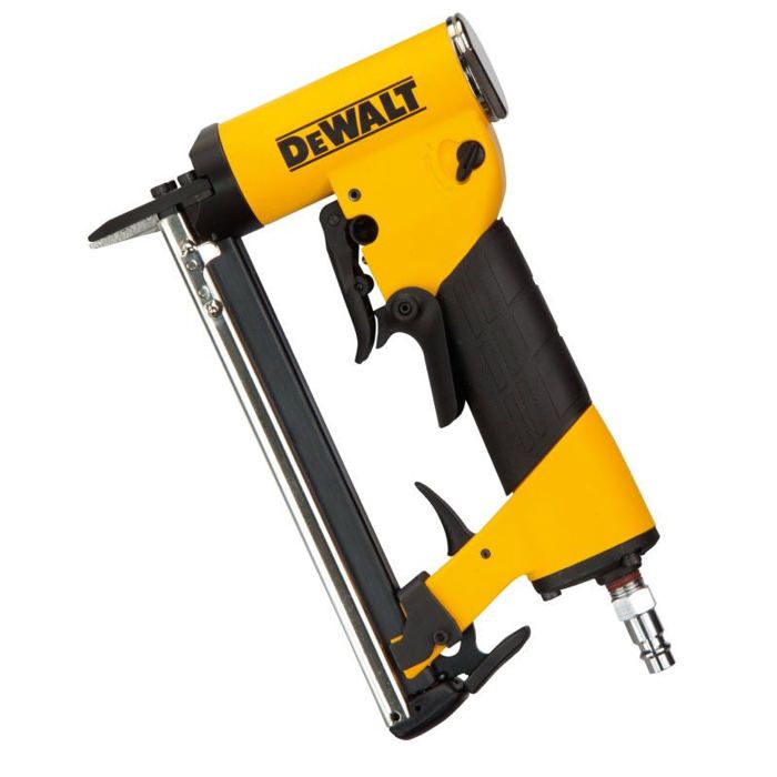 Agrafeuse large couronne DEWALT DPS8016 légère et compacte pour travaux de finition