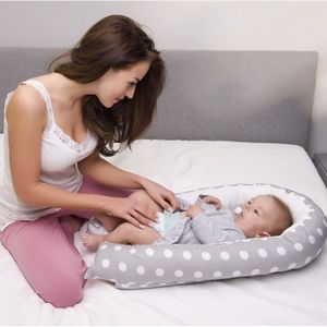 0-8 mois Bleu 80 x 45 cm Matelas Cocoon pour b/éb/é Lit pour b/éb/é Couverture incluse